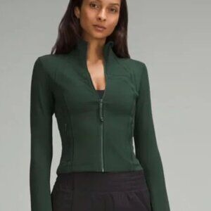 Lululemon define legacy green